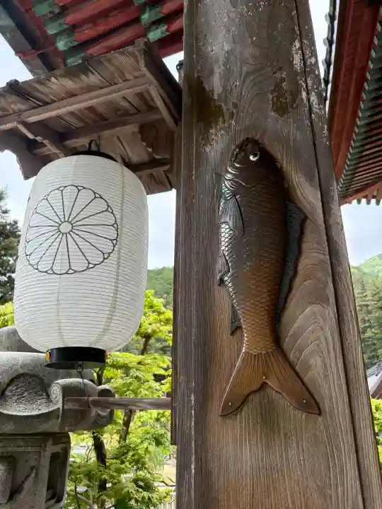 華厳寺の{uncategorized: "未分類", other: "その他", undefined: "問題あり", building: "その他建物", grave: "お墓", sacred_gate: "鳥居", guardian: "狛犬", statue: "像", buddha: "仏像", history: "歴史", nature: "自然", garden: "庭園", animal: "動物", pagoda: "塔", temizu: "手水舎", mountain_gate: "山門・神門", sanctuary: "本殿・本堂", subordinate: "末社・摂社", art: "芸術", scenery: "景色", jizo: "地蔵", ema: "絵馬", goshuin: "御朱印", omikuji: "おみくじ", items: "授与品その他", amulet: "お守り", goshuincho: "御朱印帳", eats: "食事", festival: "お祭り", votive_dance: "神楽", shichigosan: "七五三参", wedding: "結婚式", experience: "体験その他", initially: "初詣", around: "周辺", anti_infection: "感染症対策"}