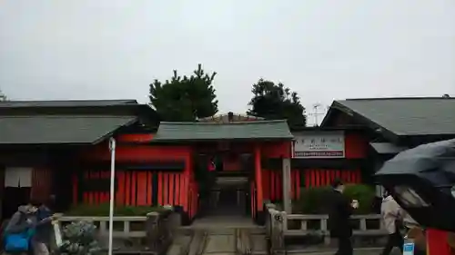 車折神社嵐山頓宮の山門