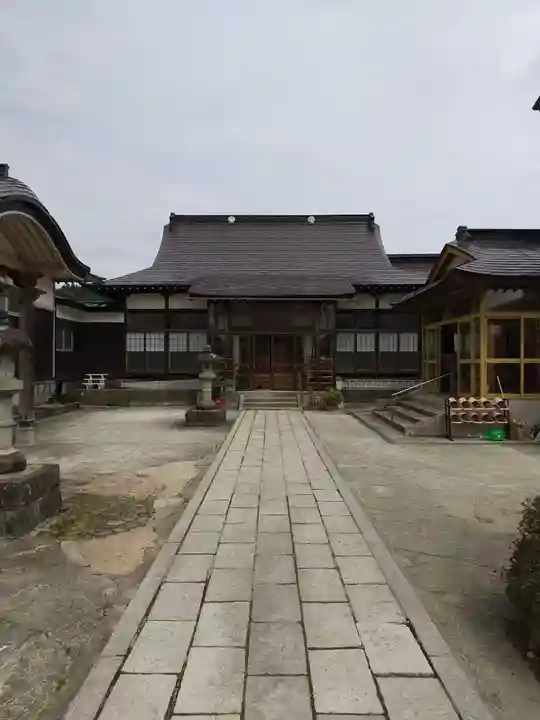 天徳寺の本殿・本堂