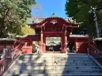 秩父神社の山門・神門