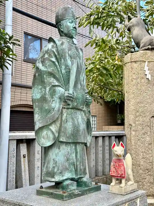安倍晴明神社(阿倍王子神社境外末社)の像