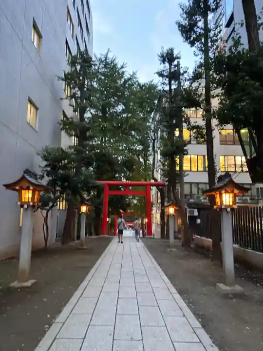 花園神社の{uncategorized: "未分類", other: "その他", undefined: "問題あり", building: "その他建物", grave: "お墓", sacred_gate: "鳥居", guardian: "狛犬", statue: "像", buddha: "仏像", history: "歴史", nature: "自然", garden: "庭園", animal: "動物", pagoda: "塔", temizu: "手水舎", mountain_gate: "山門・神門", sanctuary: "本殿・本堂", subordinate: "末社・摂社", art: "芸術", scenery: "景色", jizo: "地蔵", ema: "絵馬", goshuin: "御朱印", omikuji: "おみくじ", items: "授与品その他", amulet: "お守り", goshuincho: "御朱印帳", eats: "食事", festival: "お祭り", votive_dance: "神楽", shichigosan: "七五三参", wedding: "結婚式", experience: "体験その他", initially: "初詣", around: "周辺", anti_infection: "感染症対策"}