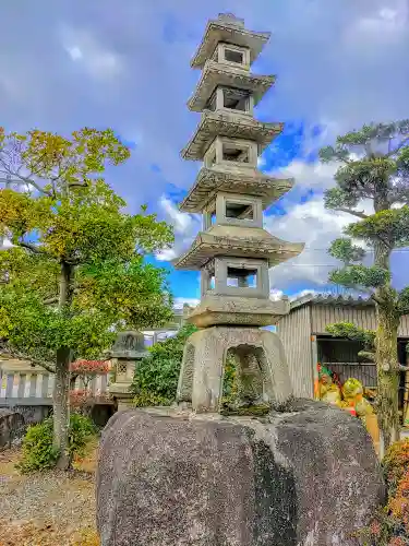 青塚社（北方町）の塔