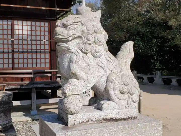 喜多浦八幡大神神社の狛犬