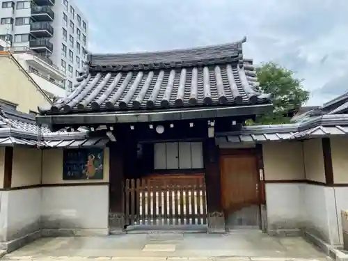 龍岸寺の山門・神門
