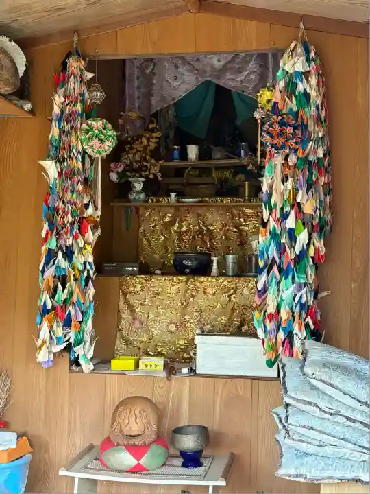 瑠璃山薬師堂の本殿・本堂