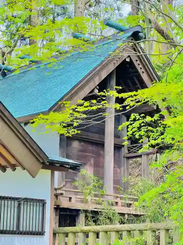 呑香稲荷神社の{uncategorized: "未分類", other: "その他", undefined: "問題あり", building: "その他建物", grave: "お墓", sacred_gate: "鳥居", guardian: "狛犬", statue: "像", buddha: "仏像", history: "歴史", nature: "自然", garden: "庭園", animal: "動物", pagoda: "塔", temizu: "手水舎", mountain_gate: "山門・神門", sanctuary: "本殿・本堂", subordinate: "末社・摂社", art: "芸術", scenery: "景色", jizo: "地蔵", ema: "絵馬", goshuin: "御朱印", omikuji: "おみくじ", items: "授与品その他", amulet: "お守り", goshuincho: "御朱印帳", eats: "食事", festival: "お祭り", votive_dance: "神楽", shichigosan: "七五三参", wedding: "結婚式", experience: "体験その他", initially: "初詣", around: "周辺", anti_infection: "感染症対策"}