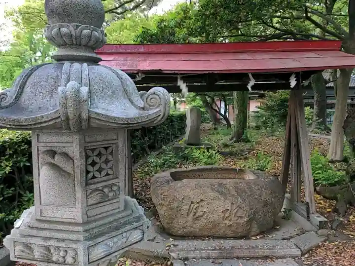 八劔社の{uncategorized: "未分類", other: "その他", undefined: "問題あり", building: "その他建物", grave: "お墓", sacred_gate: "鳥居", guardian: "狛犬", statue: "像", buddha: "仏像", history: "歴史", nature: "自然", garden: "庭園", animal: "動物", pagoda: "塔", temizu: "手水舎", mountain_gate: "山門・神門", sanctuary: "本殿・本堂", subordinate: "末社・摂社", art: "芸術", scenery: "景色", jizo: "地蔵", ema: "絵馬", goshuin: "御朱印", omikuji: "おみくじ", items: "授与品その他", amulet: "お守り", goshuincho: "御朱印帳", eats: "食事", festival: "お祭り", votive_dance: "神楽", shichigosan: "七五三参", wedding: "結婚式", experience: "体験その他", initially: "初詣", around: "周辺", anti_infection: "感染症対策"}