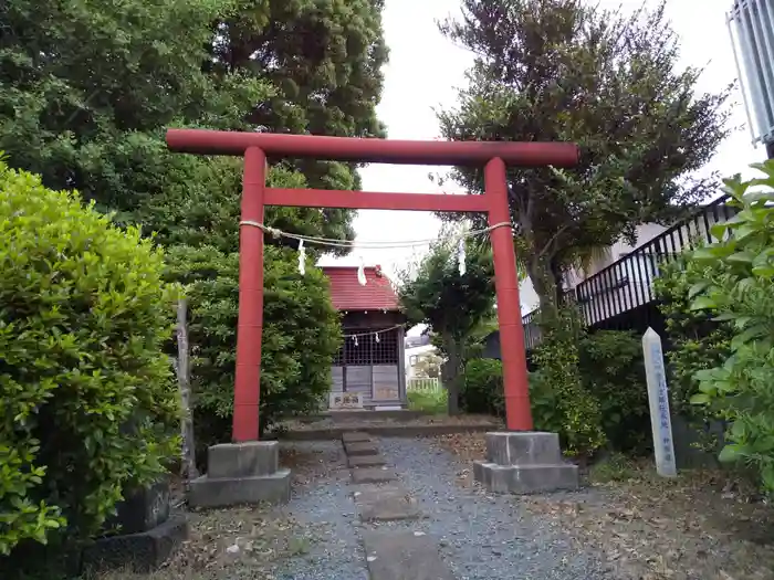 神明社の鳥居