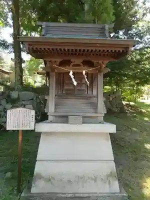 諏訪大社上社前宮の末社・摂社