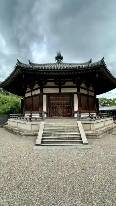 法隆寺 夢殿(奈良県)