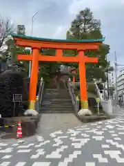 穴八幡宮の鳥居