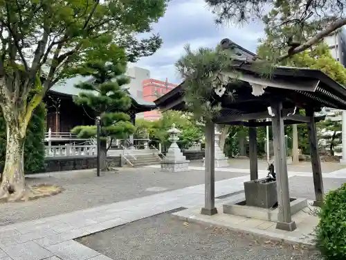大棚・中川杉山神社(神奈川県)