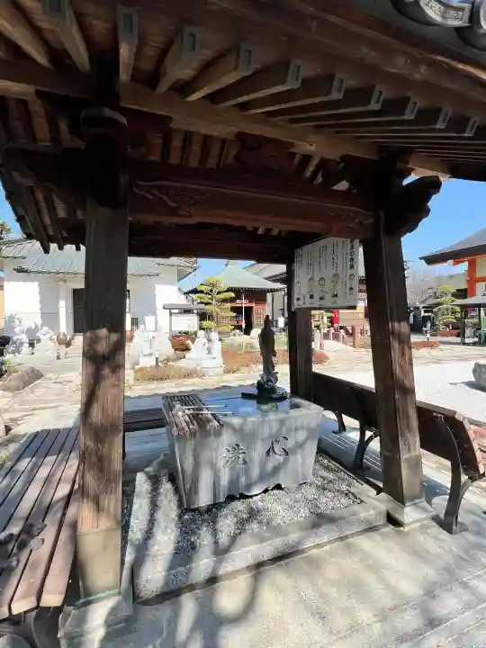 徳蔵寺の{uncategorized: "未分類", other: "その他", undefined: "問題あり", building: "その他建物", grave: "お墓", sacred_gate: "鳥居", guardian: "狛犬", statue: "像", buddha: "仏像", history: "歴史", nature: "自然", garden: "庭園", animal: "動物", pagoda: "塔", temizu: "手水舎", mountain_gate: "山門・神門", sanctuary: "本殿・本堂", subordinate: "末社・摂社", art: "芸術", scenery: "景色", jizo: "地蔵", ema: "絵馬", goshuin: "御朱印", omikuji: "おみくじ", items: "授与品その他", amulet: "お守り", goshuincho: "御朱印帳", eats: "食事", festival: "お祭り", votive_dance: "神楽", shichigosan: "七五三参", wedding: "結婚式", experience: "体験その他", initially: "初詣", around: "周辺", anti_infection: "感染症対策"}