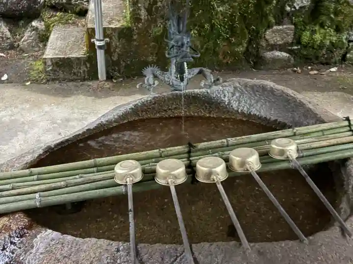 大瀧神社の{uncategorized: "未分類", other: "その他", undefined: "問題あり", building: "その他建物", grave: "お墓", sacred_gate: "鳥居", guardian: "狛犬", statue: "像", buddha: "仏像", history: "歴史", nature: "自然", garden: "庭園", animal: "動物", pagoda: "塔", temizu: "手水舎", mountain_gate: "山門・神門", sanctuary: "本殿・本堂", subordinate: "末社・摂社", art: "芸術", scenery: "景色", jizo: "地蔵", ema: "絵馬", goshuin: "御朱印", omikuji: "おみくじ", items: "授与品その他", amulet: "お守り", goshuincho: "御朱印帳", eats: "食事", festival: "お祭り", votive_dance: "神楽", shichigosan: "七五三参", wedding: "結婚式", experience: "体験その他", initially: "初詣", around: "周辺", anti_infection: "感染症対策"}