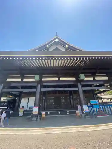 最上稲荷山妙教寺の本殿