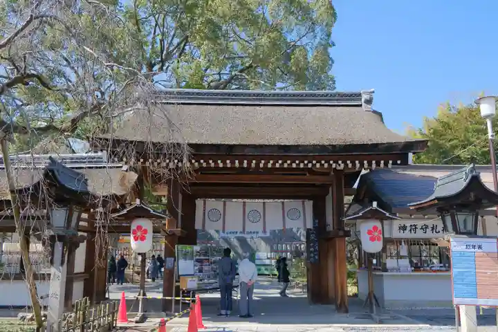 平野神社の山門・神門