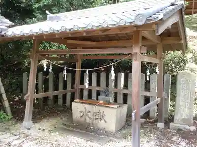 恵那神社の手水舎