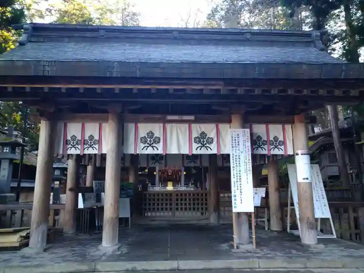 諏訪大社の本殿・本堂