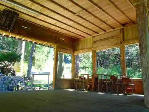 垣野神社の本殿