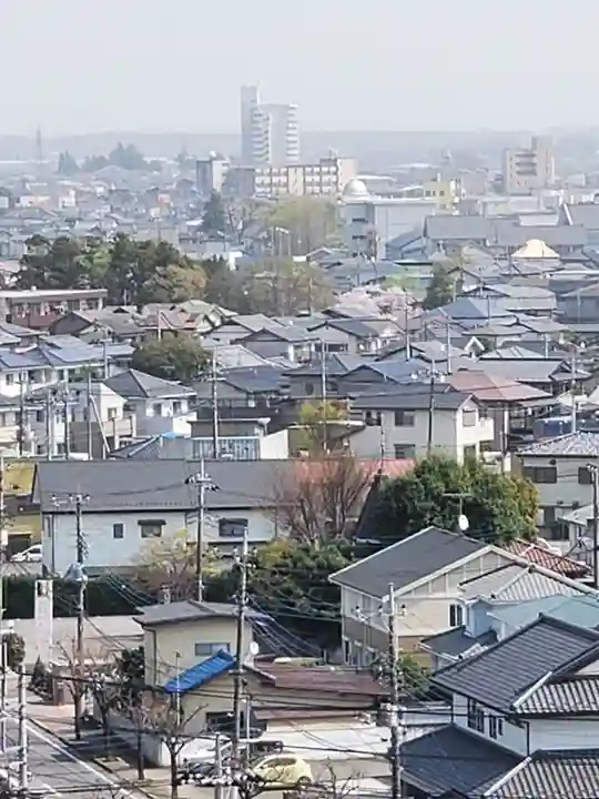 錦着山護国神社の周辺