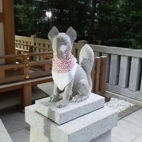 福徳神社（芽吹稲荷）の狛犬