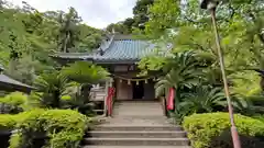 真野寺の本殿