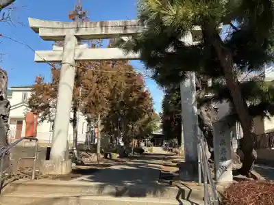 熊野神社の{uncategorized: "未分類", other: "その他", undefined: "問題あり", building: "その他建物", grave: "お墓", sacred_gate: "鳥居", guardian: "狛犬", statue: "像", buddha: "仏像", history: "歴史", nature: "自然", garden: "庭園", animal: "動物", pagoda: "塔", temizu: "手水舎", mountain_gate: "山門・神門", sanctuary: "本殿・本堂", subordinate: "末社・摂社", art: "芸術", scenery: "景色", jizo: "地蔵", ema: "絵馬", goshuin: "御朱印", omikuji: "おみくじ", items: "授与品その他", amulet: "お守り", goshuincho: "御朱印帳", eats: "食事", festival: "お祭り", votive_dance: "神楽", shichigosan: "七五三参", wedding: "結婚式", experience: "体験その他", initially: "初詣", around: "周辺", anti_infection: "感染症対策"}