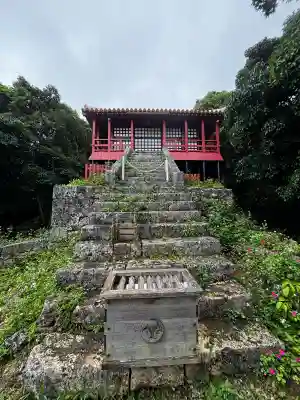 末吉宮の{uncategorized: "未分類", other: "その他", undefined: "問題あり", building: "その他建物", grave: "お墓", sacred_gate: "鳥居", guardian: "狛犬", statue: "像", buddha: "仏像", history: "歴史", nature: "自然", garden: "庭園", animal: "動物", pagoda: "塔", temizu: "手水舎", mountain_gate: "山門・神門", sanctuary: "本殿・本堂", subordinate: "末社・摂社", art: "芸術", scenery: "景色", jizo: "地蔵", ema: "絵馬", goshuin: "御朱印", omikuji: "おみくじ", items: "授与品その他", amulet: "お守り", goshuincho: "御朱印帳", eats: "食事", festival: "お祭り", votive_dance: "神楽", shichigosan: "七五三参", wedding: "結婚式", experience: "体験その他", initially: "初詣", around: "周辺", anti_infection: "感染症対策"}
