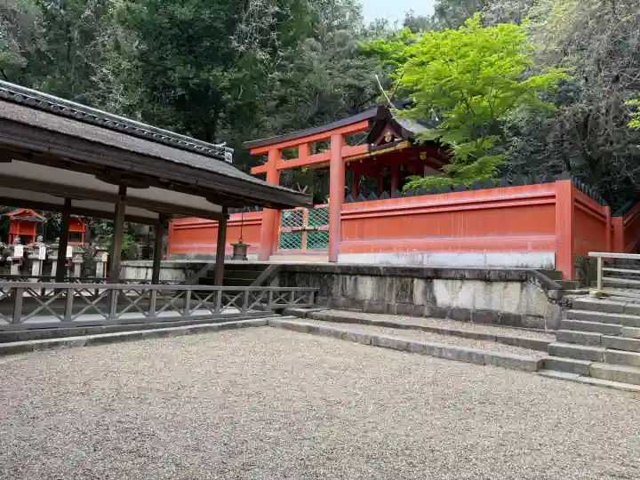 春日大社 若宮(春日若宮)の{uncategorized: "未分類", other: "その他", undefined: "問題あり", building: "その他建物", grave: "お墓", sacred_gate: "鳥居", guardian: "狛犬", statue: "像", buddha: "仏像", history: "歴史", nature: "自然", garden: "庭園", animal: "動物", pagoda: "塔", temizu: "手水舎", mountain_gate: "山門・神門", sanctuary: "本殿・本堂", subordinate: "末社・摂社", art: "芸術", scenery: "景色", jizo: "地蔵", ema: "絵馬", goshuin: "御朱印", omikuji: "おみくじ", items: "授与品その他", amulet: "お守り", goshuincho: "御朱印帳", eats: "食事", festival: "お祭り", votive_dance: "神楽", shichigosan: "七五三参", wedding: "結婚式", experience: "体験その他", initially: "初詣", around: "周辺", anti_infection: "感染症対策"}