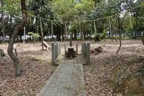 神明神社の末社