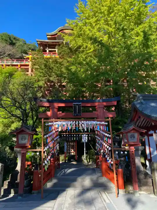祐徳稲荷神社の{uncategorized: "未分類", other: "その他", undefined: "問題あり", building: "その他建物", grave: "お墓", sacred_gate: "鳥居", guardian: "狛犬", statue: "像", buddha: "仏像", history: "歴史", nature: "自然", garden: "庭園", animal: "動物", pagoda: "塔", temizu: "手水舎", mountain_gate: "山門・神門", sanctuary: "本殿・本堂", subordinate: "末社・摂社", art: "芸術", scenery: "景色", jizo: "地蔵", ema: "絵馬", goshuin: "御朱印", omikuji: "おみくじ", items: "授与品その他", amulet: "お守り", goshuincho: "御朱印帳", eats: "食事", festival: "お祭り", votive_dance: "神楽", shichigosan: "七五三参", wedding: "結婚式", experience: "体験その他", initially: "初詣", around: "周辺", anti_infection: "感染症対策"}