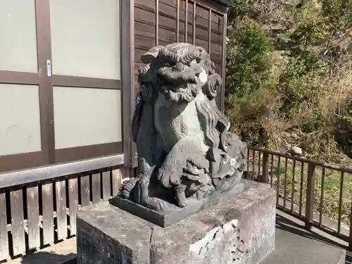 神明神社の狛犬