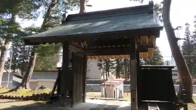 林泉寺の山門・神門