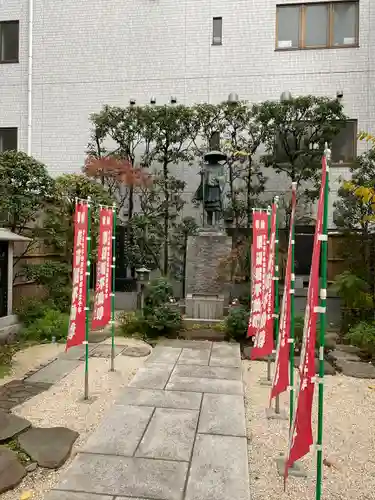 薬研堀不動院(川崎大師東京別院)の像