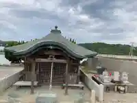 八家地蔵の本殿・本堂