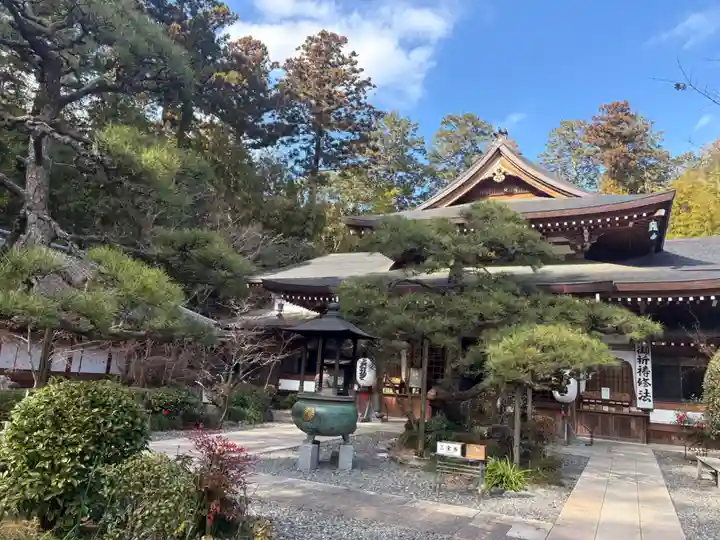 目の霊山 油山寺(静岡県)