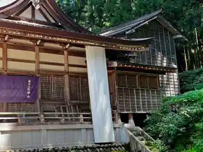白川八幡神社の本殿・本堂