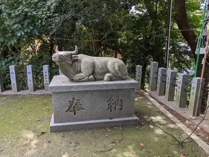 白山神社(二子町)の狛犬