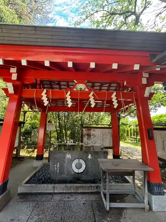 東伏見稲荷神社の{uncategorized: "未分類", other: "その他", undefined: "問題あり", building: "その他建物", grave: "お墓", sacred_gate: "鳥居", guardian: "狛犬", statue: "像", buddha: "仏像", history: "歴史", nature: "自然", garden: "庭園", animal: "動物", pagoda: "塔", temizu: "手水舎", mountain_gate: "山門・神門", sanctuary: "本殿・本堂", subordinate: "末社・摂社", art: "芸術", scenery: "景色", jizo: "地蔵", ema: "絵馬", goshuin: "御朱印", omikuji: "おみくじ", items: "授与品その他", amulet: "お守り", goshuincho: "御朱印帳", eats: "食事", festival: "お祭り", votive_dance: "神楽", shichigosan: "七五三参", wedding: "結婚式", experience: "体験その他", initially: "初詣", around: "周辺", anti_infection: "感染症対策"}