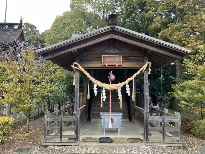 飯野八幡宮の末社・摂社
