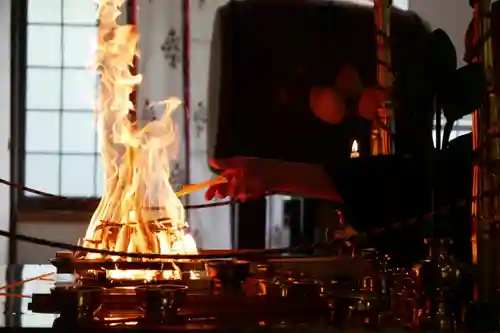 真野寺の本殿・本堂