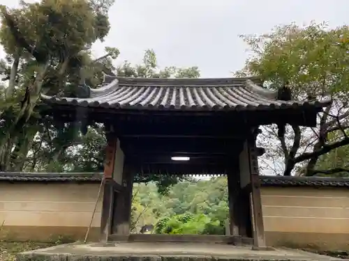 長岳寺の山門