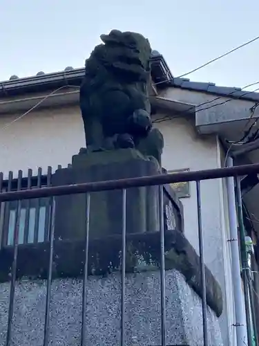 石川町諏訪神社の狛犬