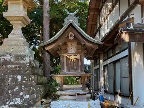 揖夜神社の末社