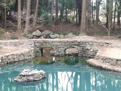 大麻比古神社の{uncategorized: "未分類", other: "その他", undefined: "問題あり", building: "その他建物", grave: "お墓", sacred_gate: "鳥居", guardian: "狛犬", statue: "像", buddha: "仏像", history: "歴史", nature: "自然", garden: "庭園", animal: "動物", pagoda: "塔", temizu: "手水舎", mountain_gate: "山門・神門", sanctuary: "本殿・本堂", subordinate: "末社・摂社", art: "芸術", scenery: "景色", jizo: "地蔵", ema: "絵馬", goshuin: "御朱印", omikuji: "おみくじ", items: "授与品その他", amulet: "お守り", goshuincho: "御朱印帳", eats: "食事", festival: "お祭り", votive_dance: "神楽", shichigosan: "七五三参", wedding: "結婚式", experience: "体験その他", initially: "初詣", around: "周辺", anti_infection: "感染症対策"}