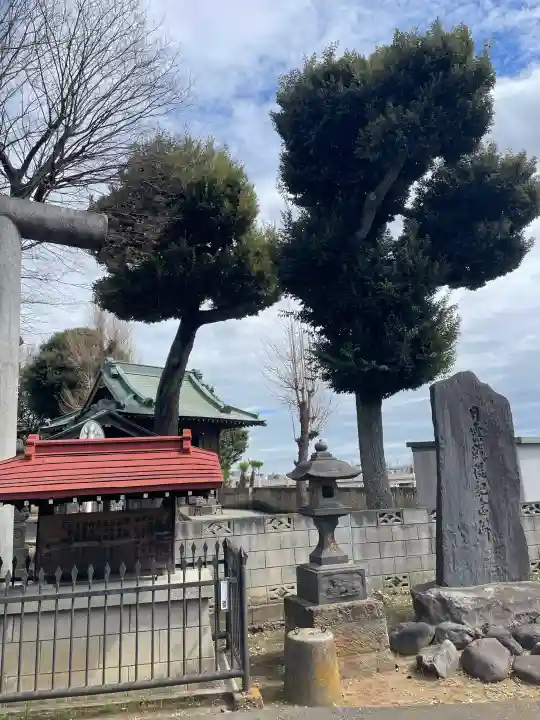 香取神社の{uncategorized: "未分類", other: "その他", undefined: "問題あり", building: "その他建物", grave: "お墓", sacred_gate: "鳥居", guardian: "狛犬", statue: "像", buddha: "仏像", history: "歴史", nature: "自然", garden: "庭園", animal: "動物", pagoda: "塔", temizu: "手水舎", mountain_gate: "山門・神門", sanctuary: "本殿・本堂", subordinate: "末社・摂社", art: "芸術", scenery: "景色", jizo: "地蔵", ema: "絵馬", goshuin: "御朱印", omikuji: "おみくじ", items: "授与品その他", amulet: "お守り", goshuincho: "御朱印帳", eats: "食事", festival: "お祭り", votive_dance: "神楽", shichigosan: "七五三参", wedding: "結婚式", experience: "体験その他", initially: "初詣", around: "周辺", anti_infection: "感染症対策"}