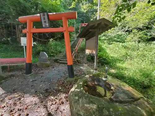 源泉神社の鳥居