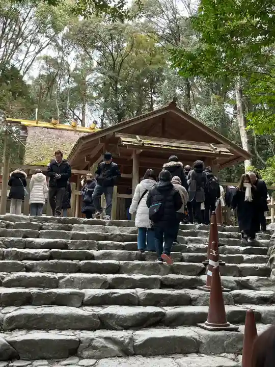 荒祭宮(皇大神宮別宮)の{uncategorized: "未分類", other: "その他", undefined: "問題あり", building: "その他建物", grave: "お墓", sacred_gate: "鳥居", guardian: "狛犬", statue: "像", buddha: "仏像", history: "歴史", nature: "自然", garden: "庭園", animal: "動物", pagoda: "塔", temizu: "手水舎", mountain_gate: "山門・神門", sanctuary: "本殿・本堂", subordinate: "末社・摂社", art: "芸術", scenery: "景色", jizo: "地蔵", ema: "絵馬", goshuin: "御朱印", omikuji: "おみくじ", items: "授与品その他", amulet: "お守り", goshuincho: "御朱印帳", eats: "食事", festival: "お祭り", votive_dance: "神楽", shichigosan: "七五三参", wedding: "結婚式", experience: "体験その他", initially: "初詣", around: "周辺", anti_infection: "感染症対策"}