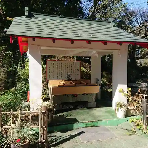 米之宮浅間神社の手水